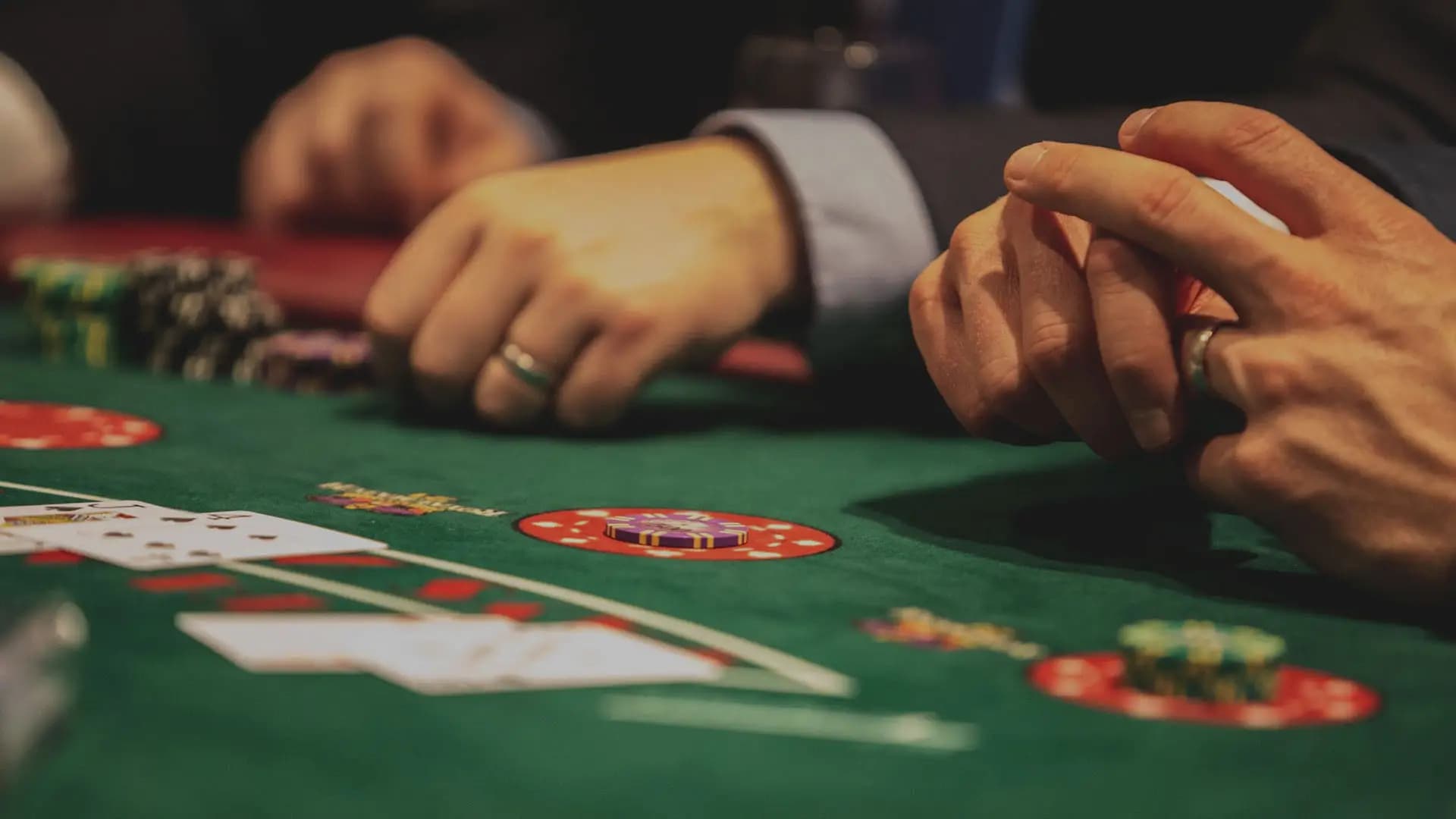 Common Blackjack Mistakes to Avoid