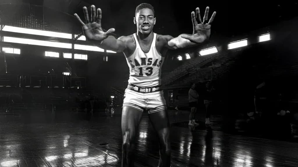 NBA Hand Sizes-Wilt Chamberlain